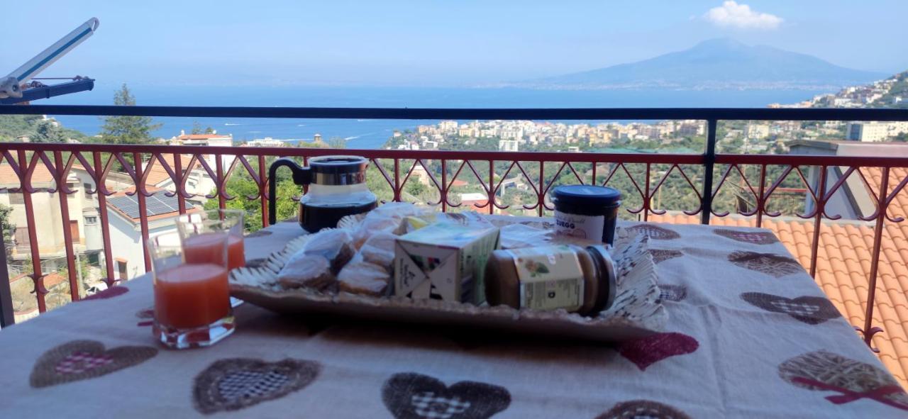 Margherita House Sorrento Vico Equense Esterno foto